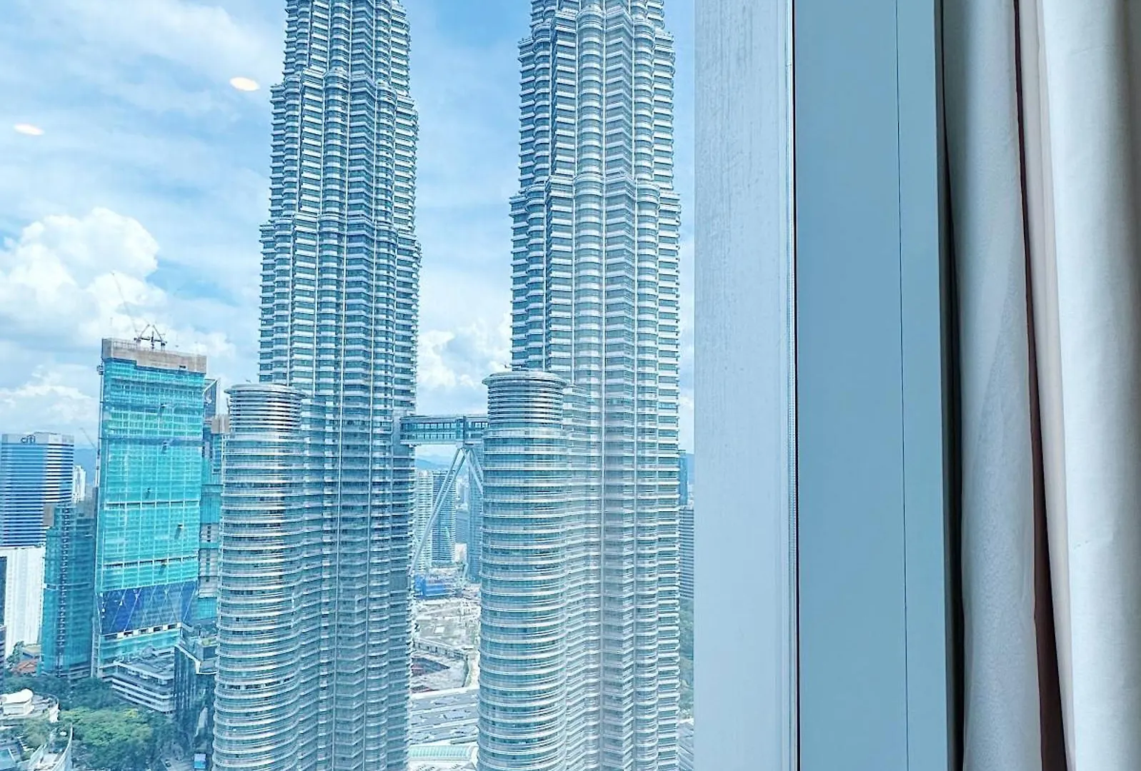 Tropicana The Residence Lv Suite With Klcc View Kuala Lumpur